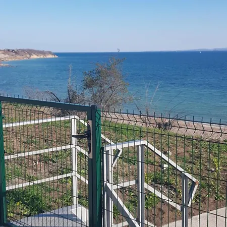 сарафово лукс гарден първа линия Apartment *