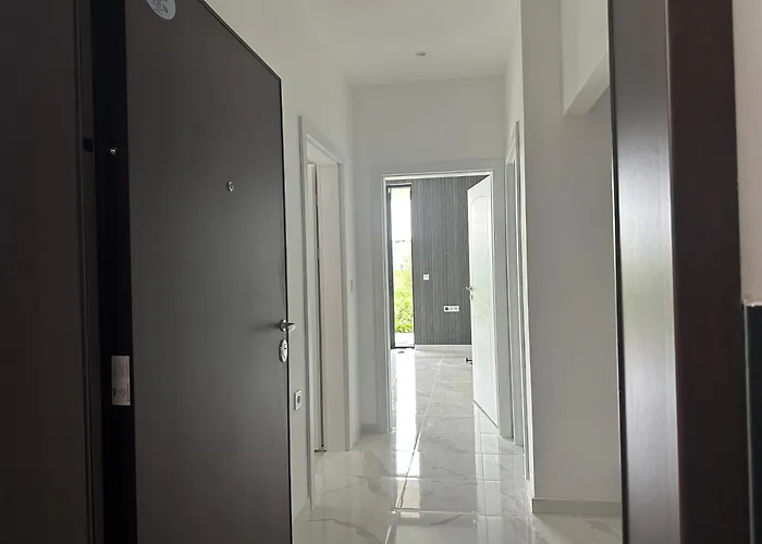 Lägenhet сарафово лукс гарден първа линия